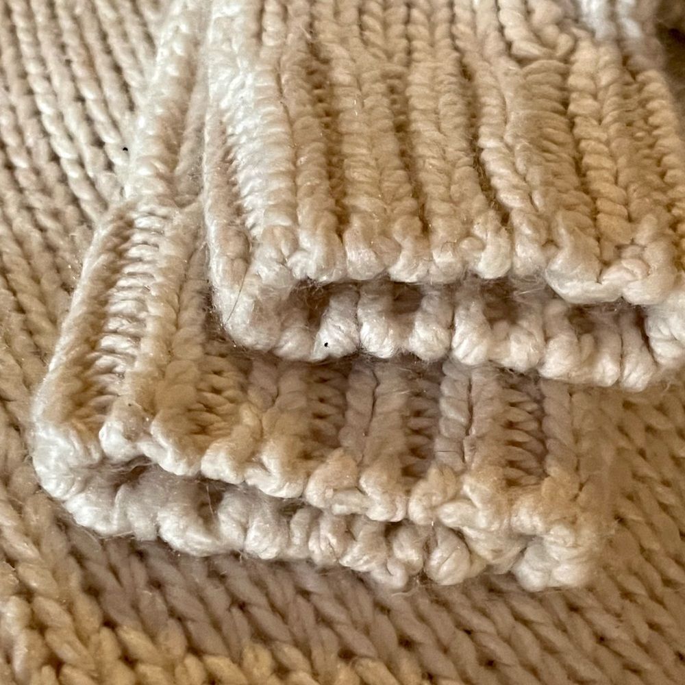 Universal Thread Chunky Crew Neck Cream XS - Picture 4 of 6